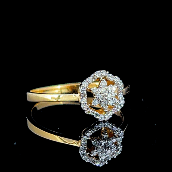 Elegant Gold Diamond Ring - Image 4